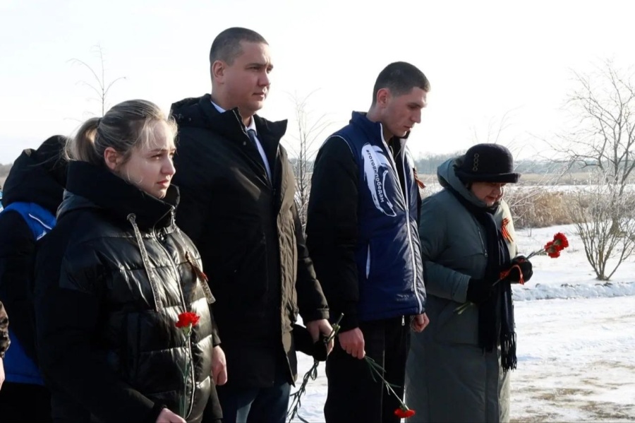 Жители района почтили память павших за освобождение родной земли