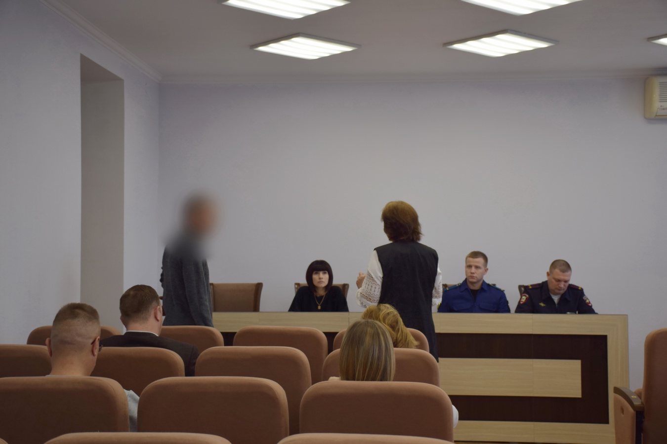 Заседание комиссии по делам несовершеннолетних состоялось в администрации района 12 ноября