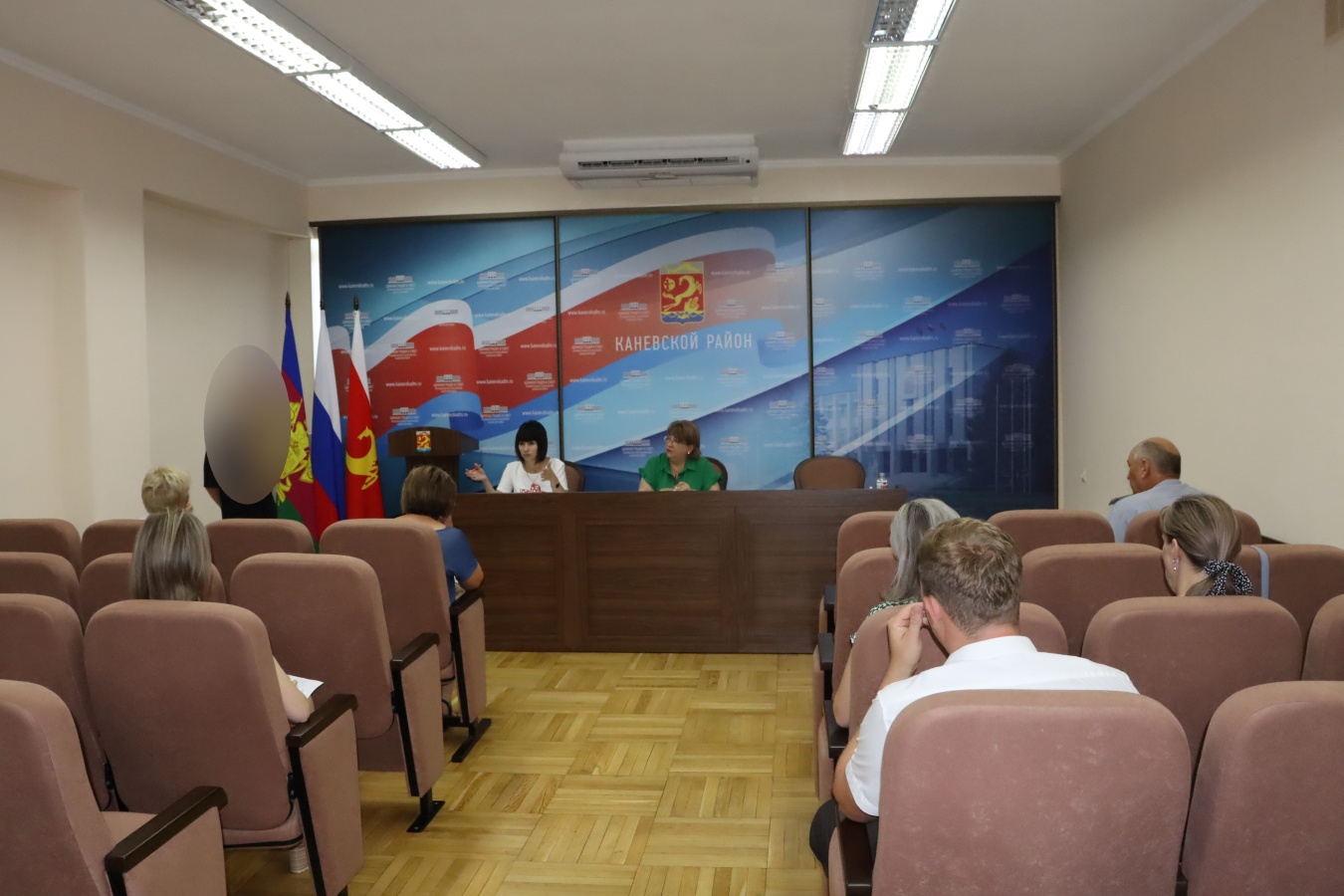 В администрации состоялось заседание районной комиссии по делам несовершеннолетних