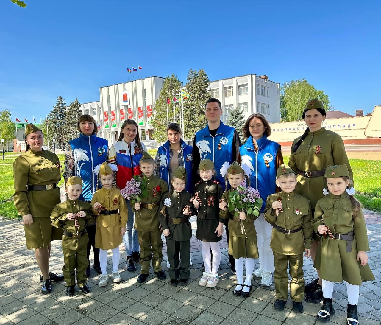 Помним подвиги, не забываем героев
