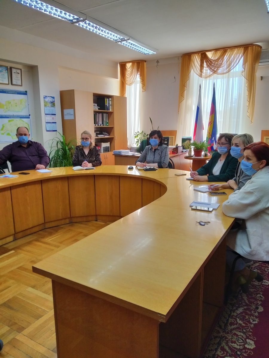 Состоялся дистанционный семинар для членов территориальных избирательных комиссий с правом решающего голоса