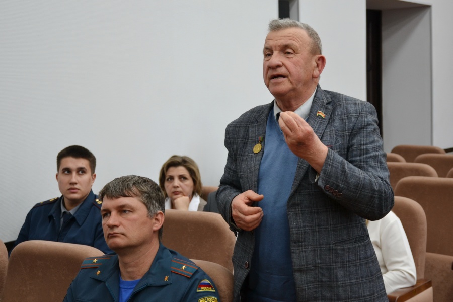 Вопросы антитеррористической защищённости соцобъектов обсудили в администрации 19 марта