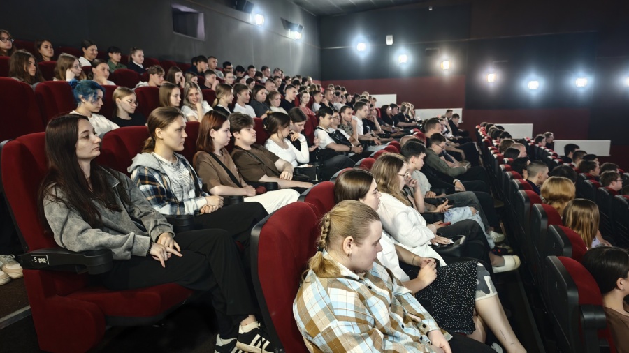 Со студентами техникума «Знание» 15 июня провели профилактическое мероприятие Со студентами техникума «Знание» 15 июня провели профилактическое мероприятие
