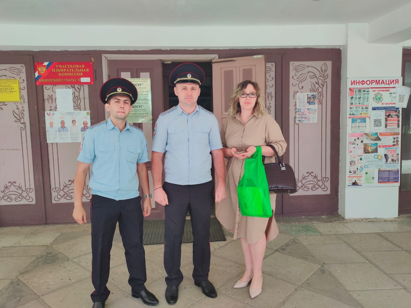 Передача избирательных бюллетеней в участковые комиссии