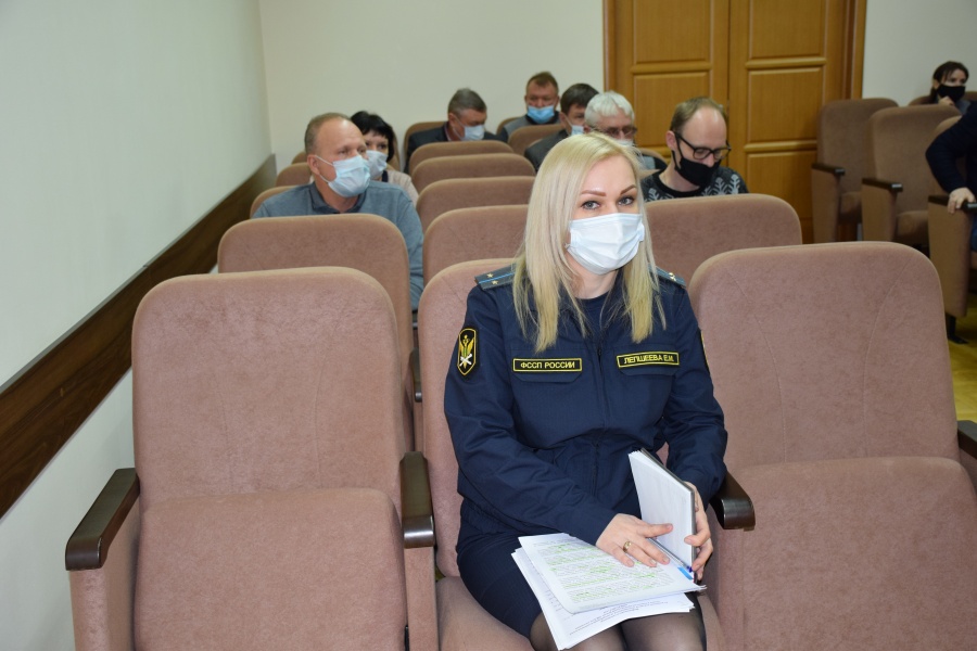 Заседание рабочей группы по вопросу контроля задолженности за потребленные коммунальные услуги провели в администрации района