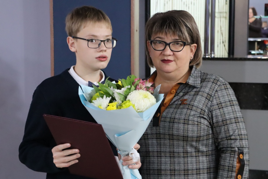 В Каневской людям с ограниченными возможностями вручили именные премии главы