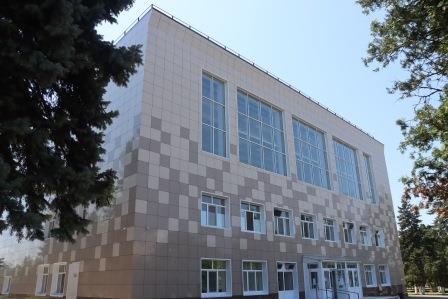  Для ребят из лагеря «Факел» организовали всеобуч по плаванию