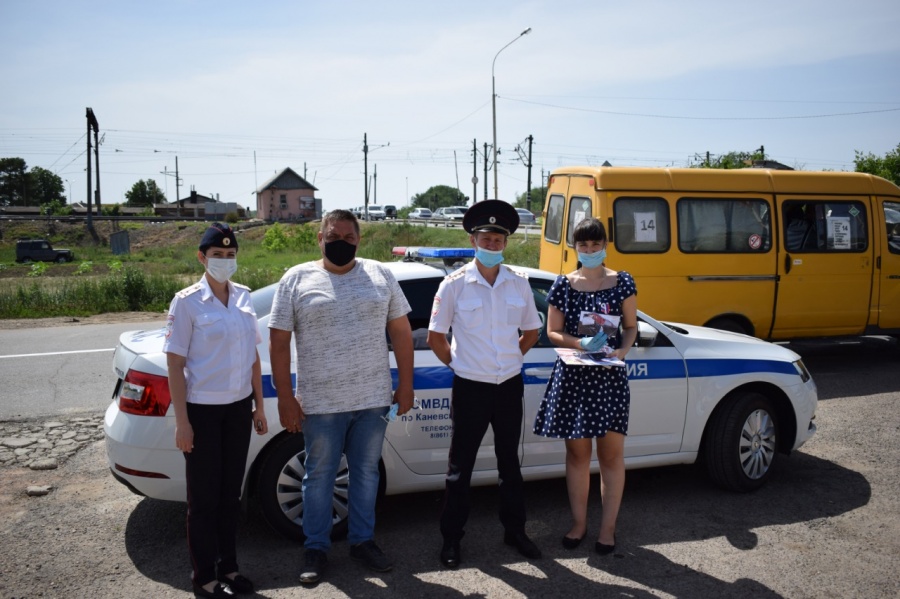 Каневские полицейские провели рабочую встречу с представителями ОАО «РЖД» в Международный день работников железной дороги Каневские полицейские провели рабочую встречу с представителями ОАО «РЖД» в Международный день работников железной дороги