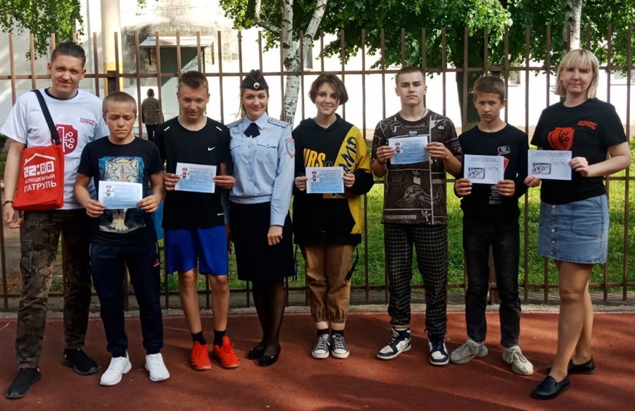 Дорожные полицейские проводят акцию «Будь примером - соблюдай ПДД»