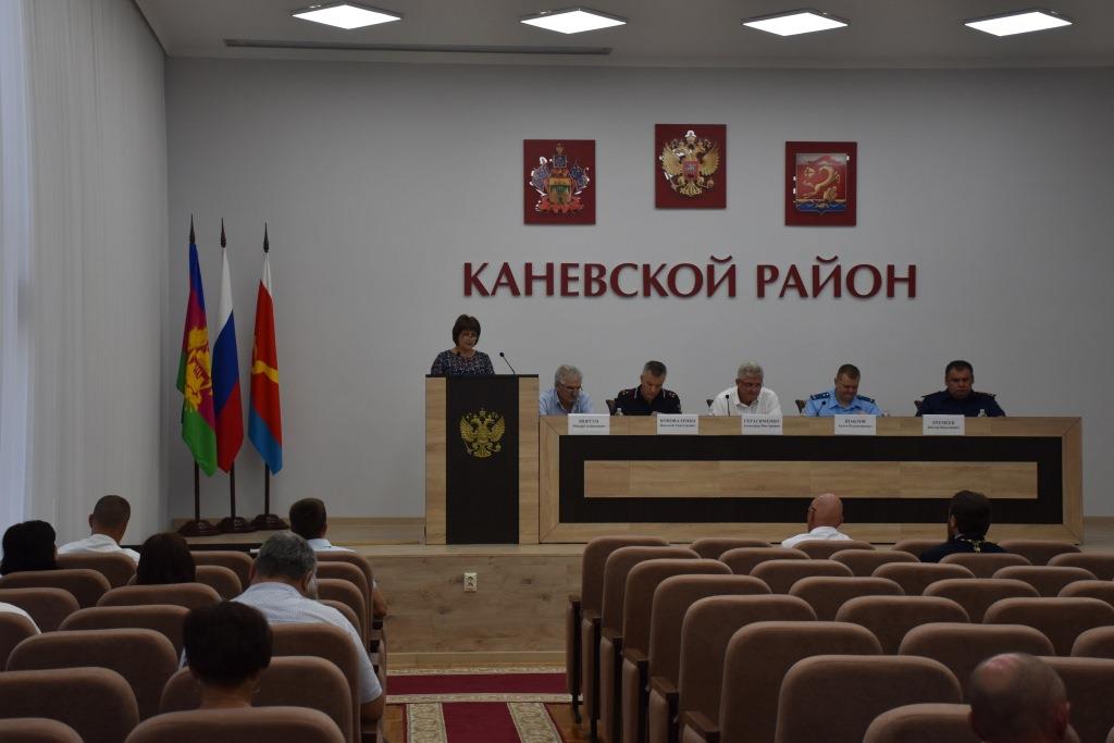 Заседание постоянно действующего совещания по обеспечению правопорядка состоялось в администрации района 29 августа