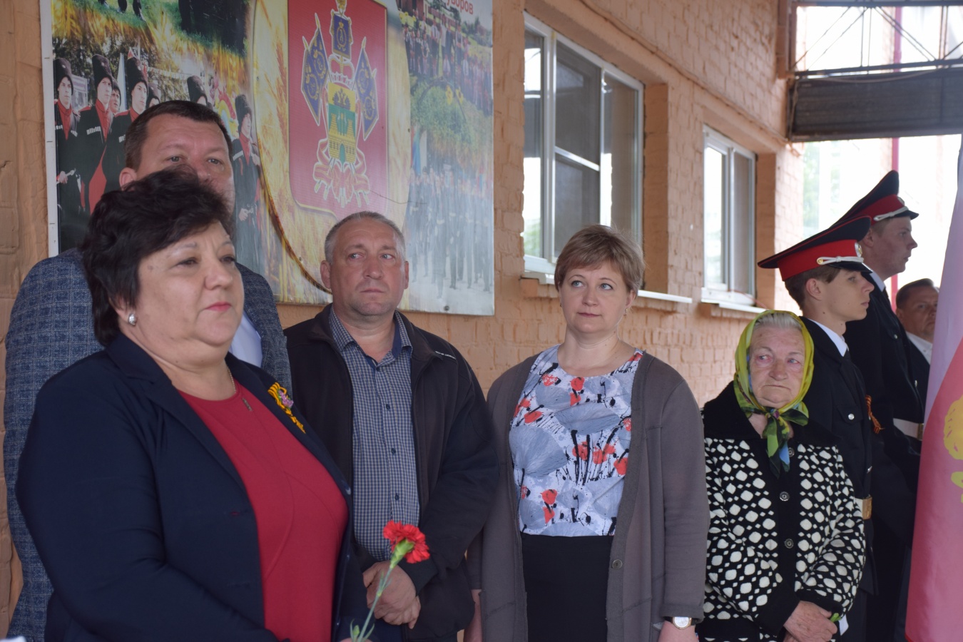 Во второй школе открыли мемориальную доску выпускнику Олегу Багнюку, погибшему во время спецоперации на Украине