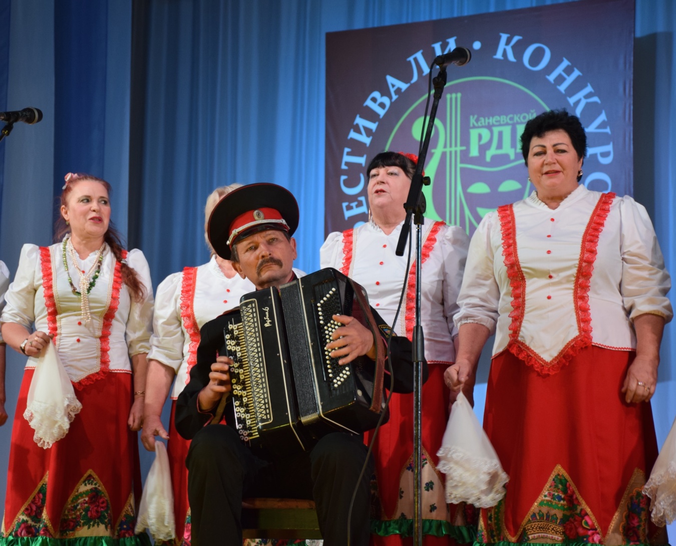 Фестиваль народного творчества пенсионеров провели в Каневской