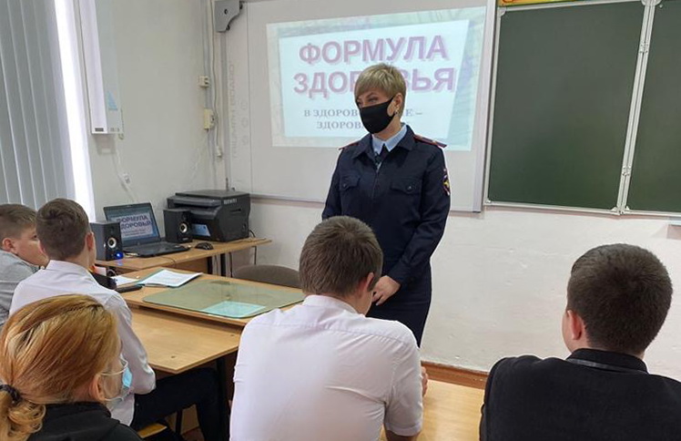Каневские полицейские рассказали школьникам о здоровом образе жизни