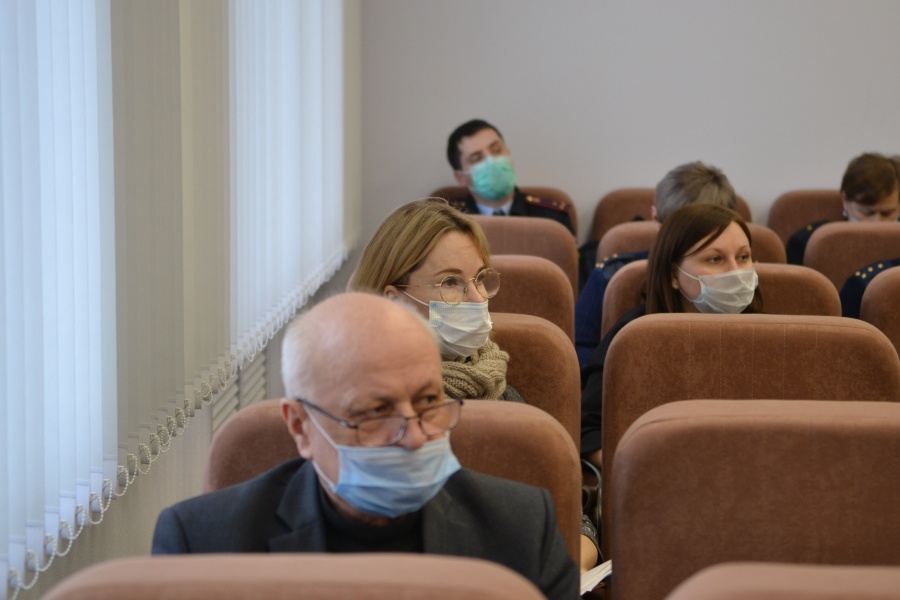 В администрации Каневского района состоялось очередное заседание комиссии по делам несовершеннолетних 
