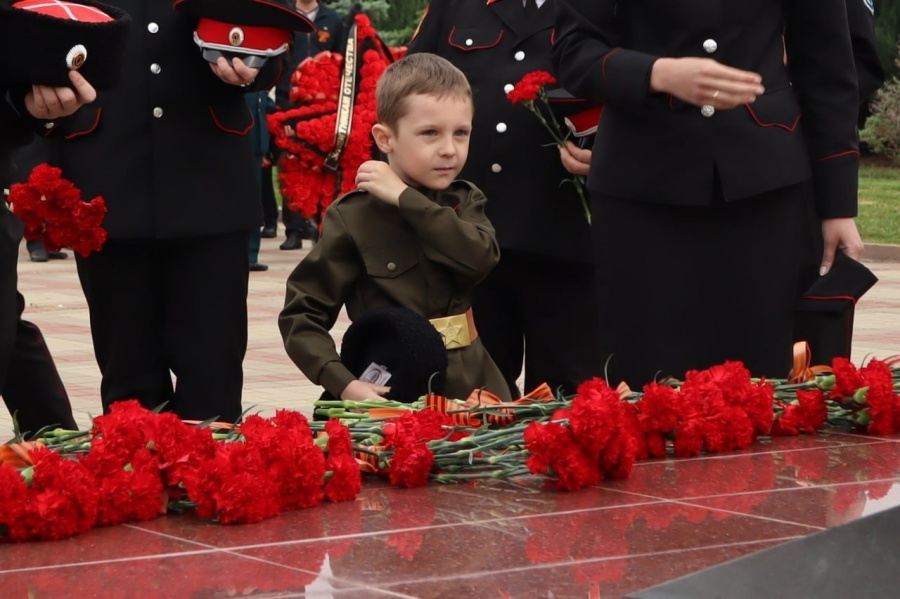 О тех, кто уже не придёт никогда, - помните!   