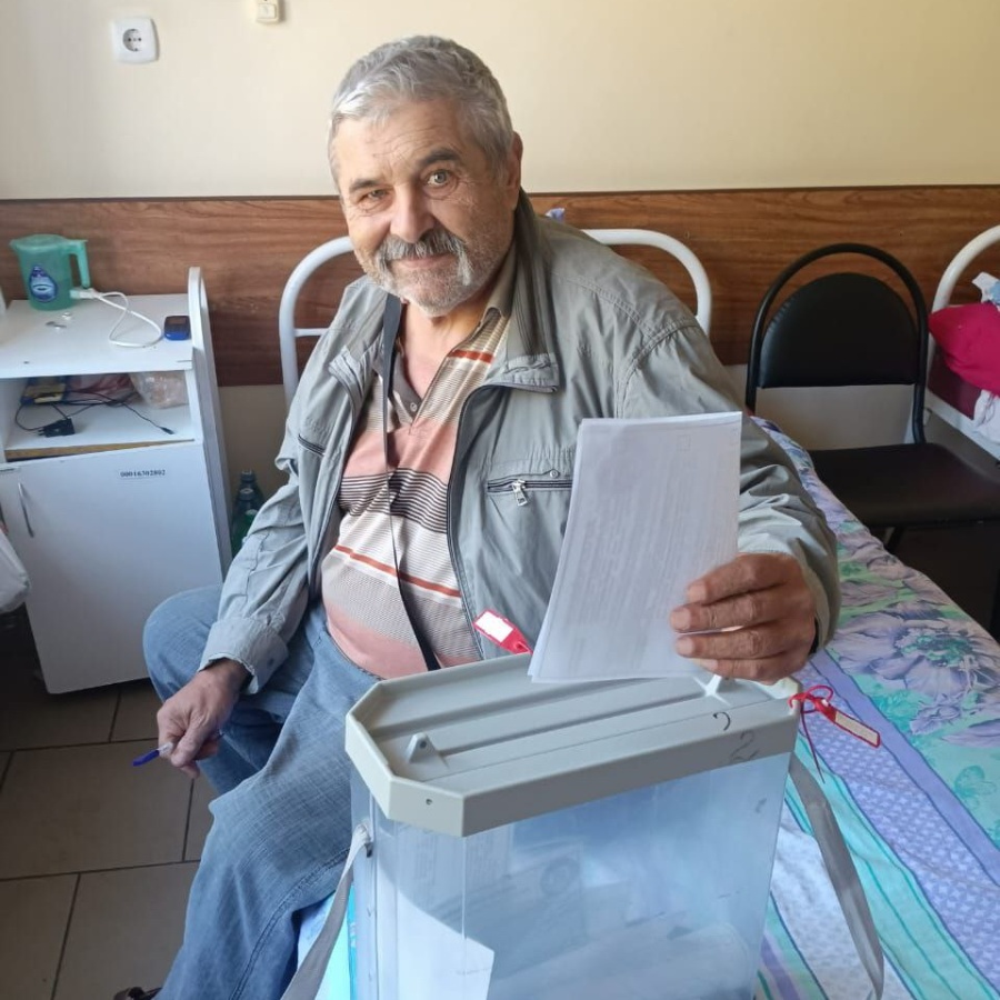 Болезнь голосованию не помеха!