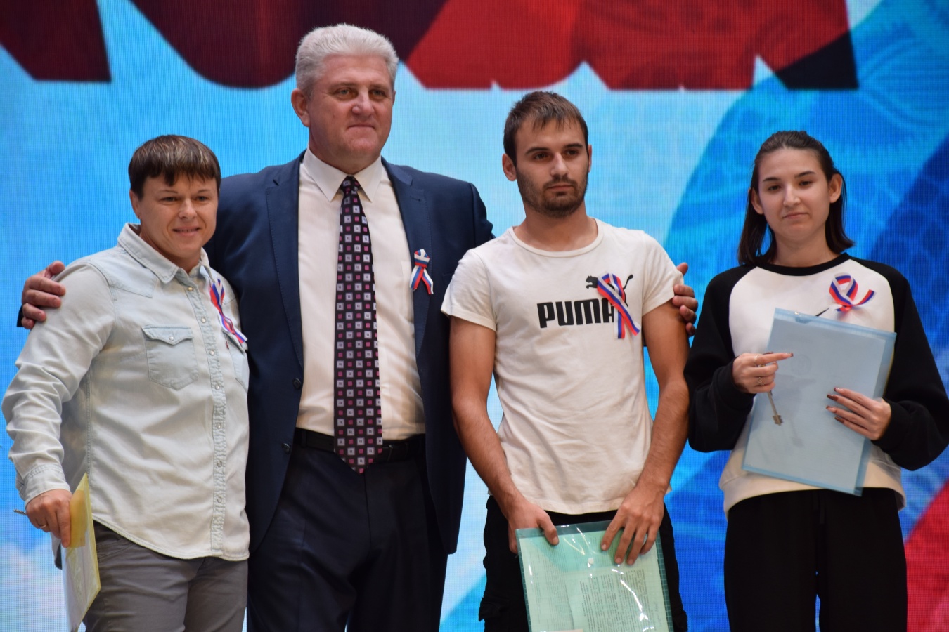 Сегодня, в преддверии Дня народного единства, в Каневском РДК состоялся праздничный концерт