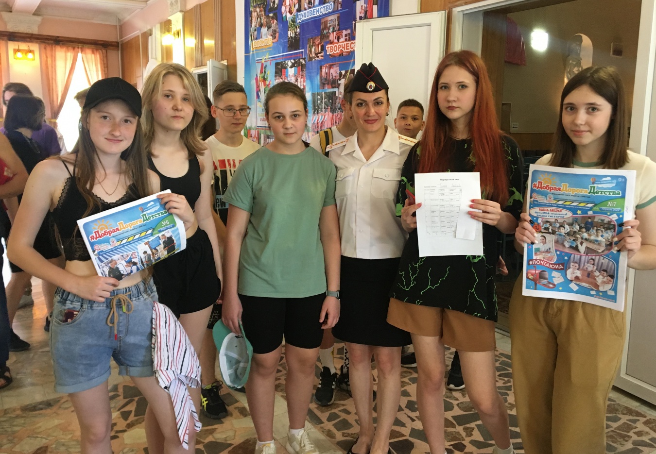 Сотрудники Госавтоинспекции провели профилактическую акцию «В лето с ПДД»