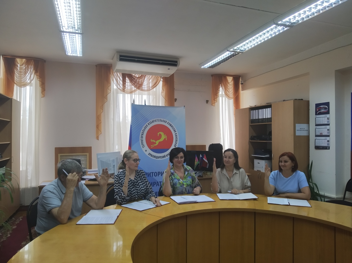 Заседание ТИК Каневская