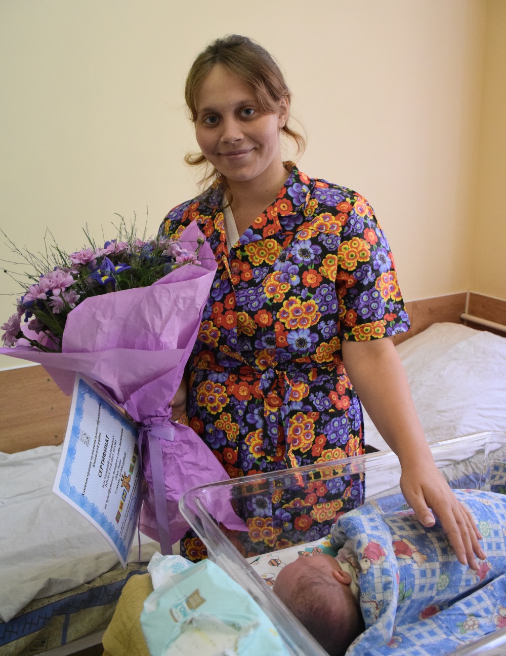 Глава района поздравил каневчанок, ставших мамами в дни празднования юбилеев станицы и района