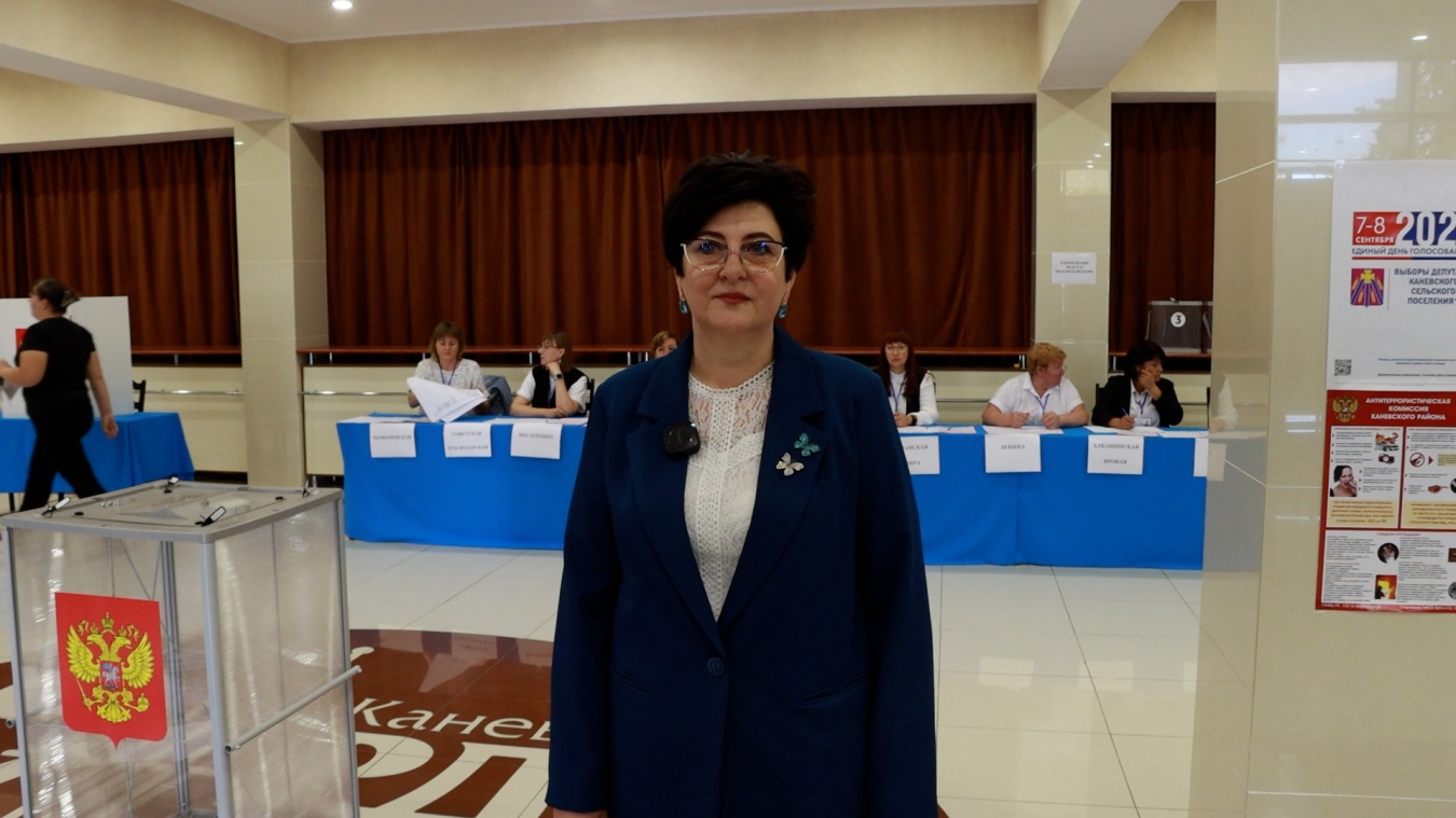 Председатель ТИК Каневская Елена Асаул приглашает жителей района на избирательные участки