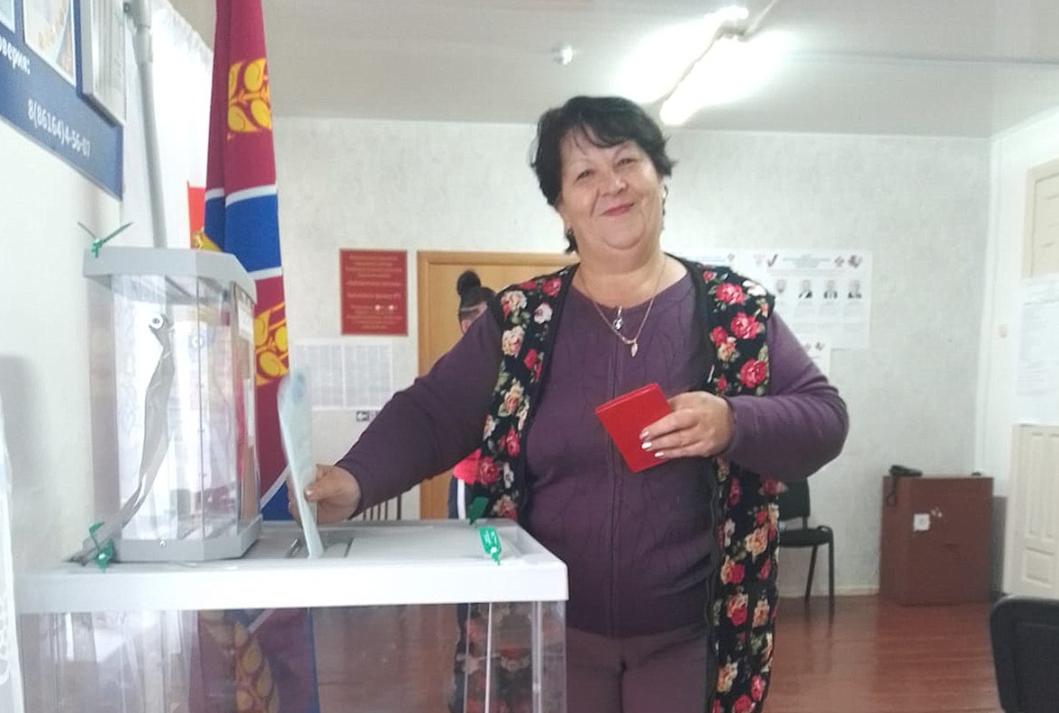 Жители района спешат на избирательные участки