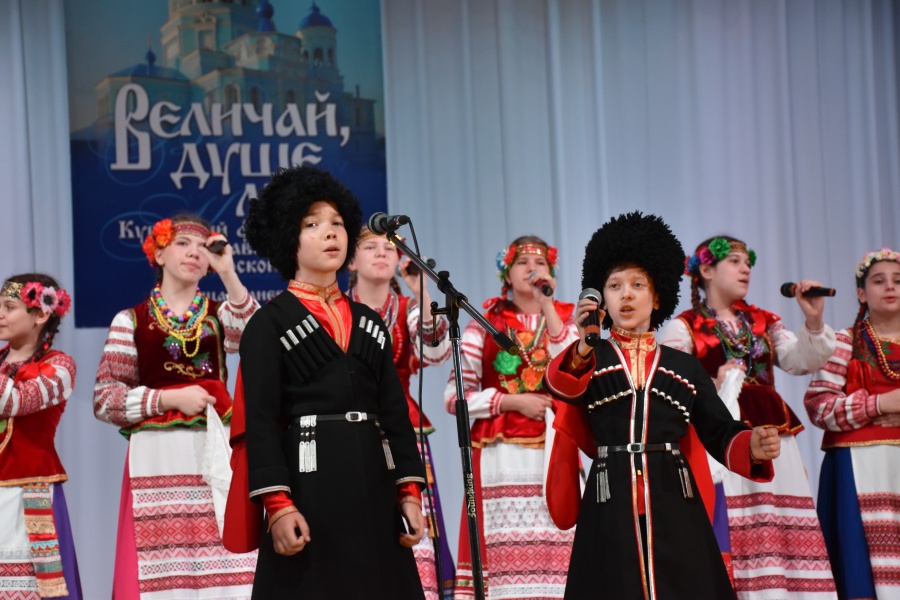 Зональный смотр-конкурс православной авторской песни провели в Каневском районе