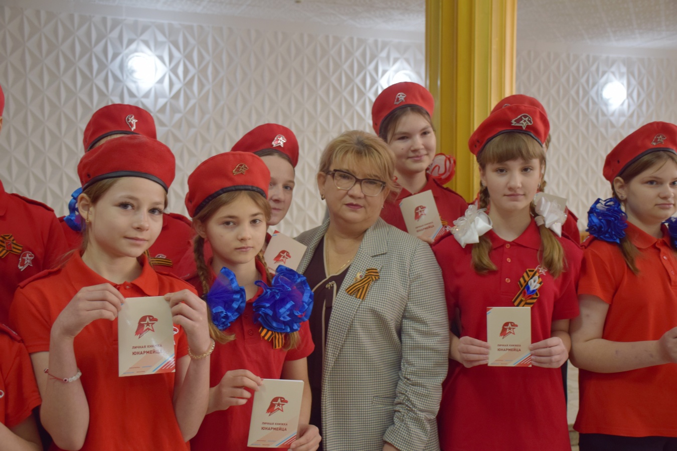 В районе торжественно открыли месячник оборонно-массовой и военно-патриотической работы
