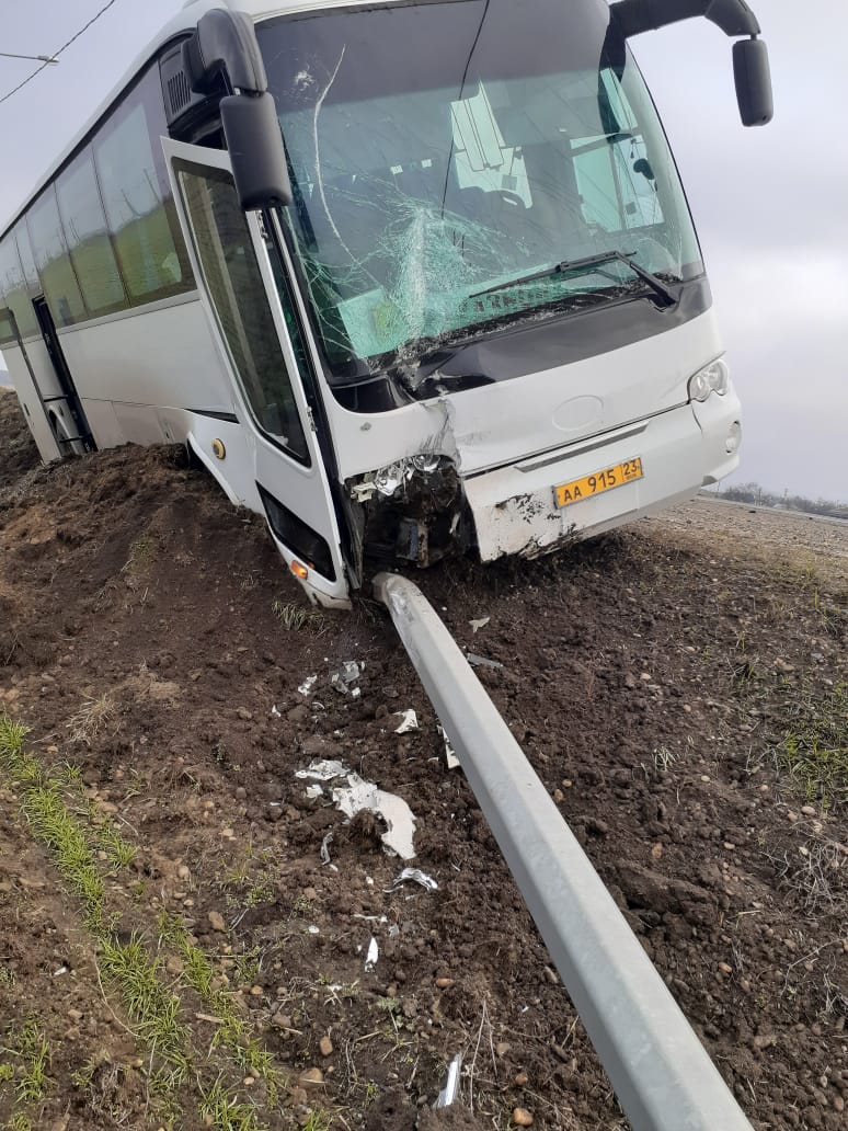 В ДТП с автобусом пострадавших нет В ДТП с автобусом пострадавших нет