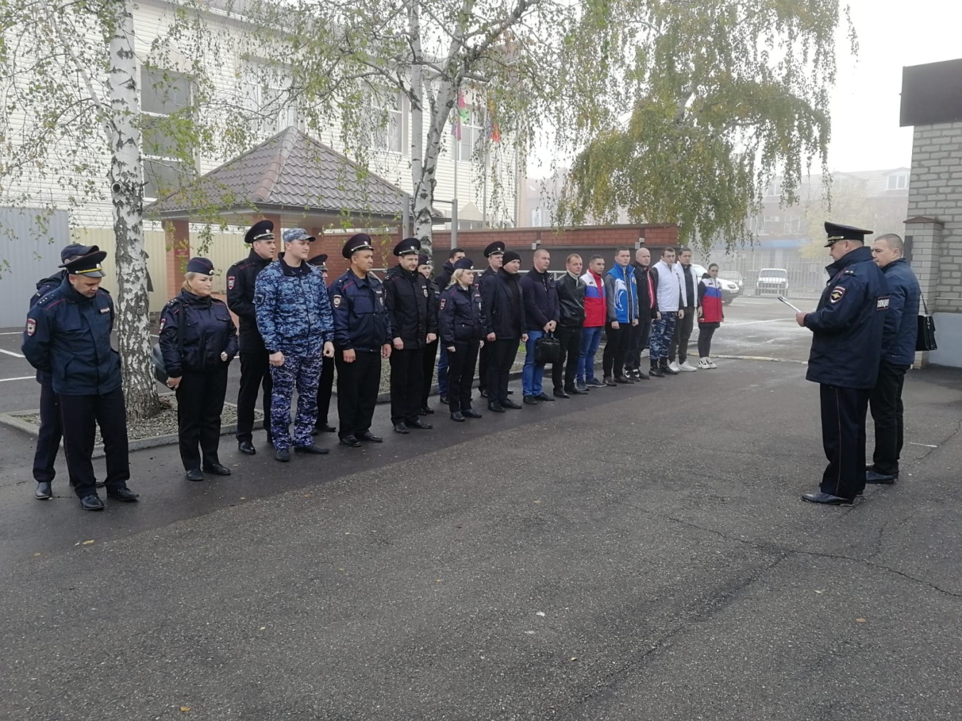 Каневские полицейские продолжают проводить профилактические акции, чтобы обезопасить население от мошенников