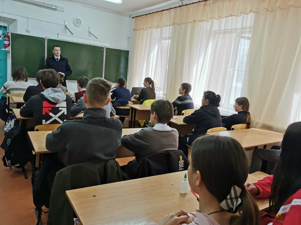 Каневские полицейские провели семинар по правовому информированию несовершеннолетних