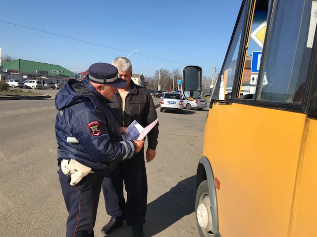 Каневские госавтоинспекторы провели рейды в рамках нацпроекта