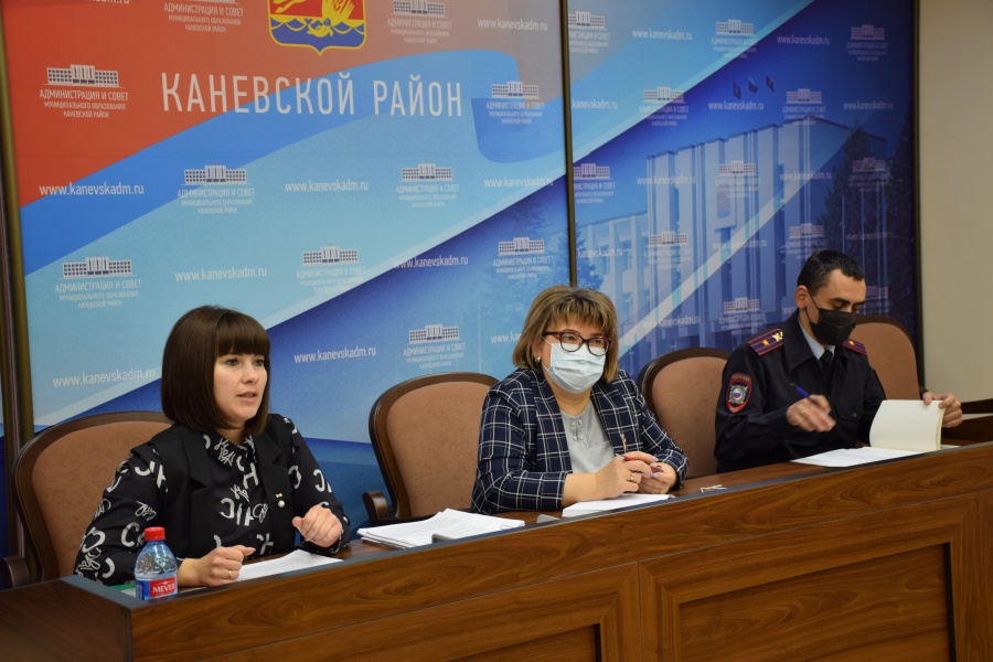 Восемь административных материалов рассмотрели на заседании комиссии по делам несовершеннолетних