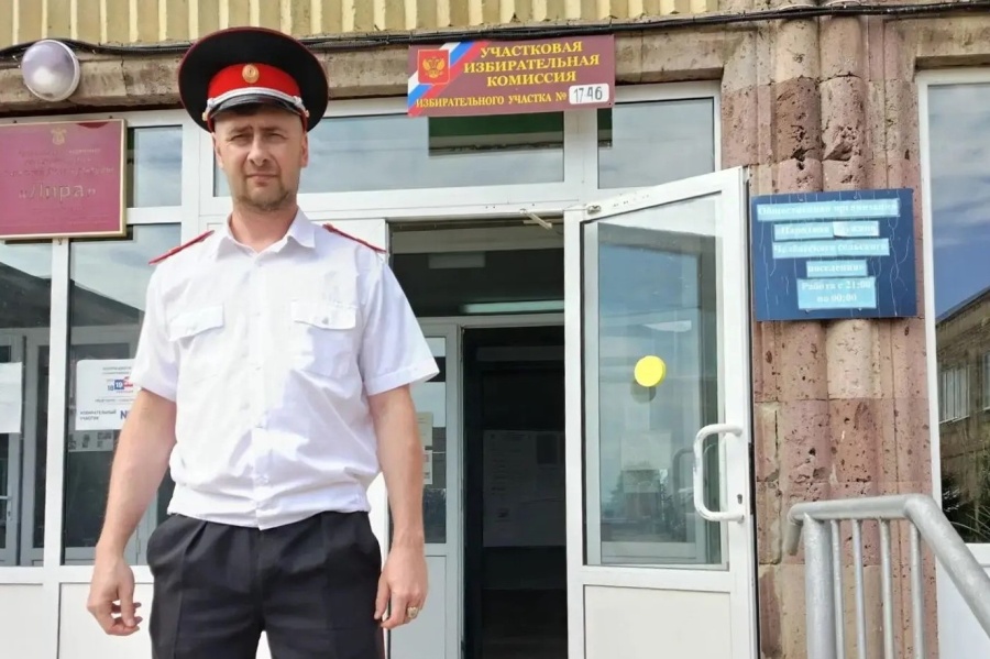 Казаки следят за порядком