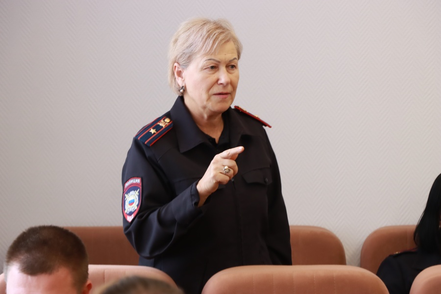 В администрации района состоялось очередное заседание комиссии по делам несовершеннолетних и защите их прав