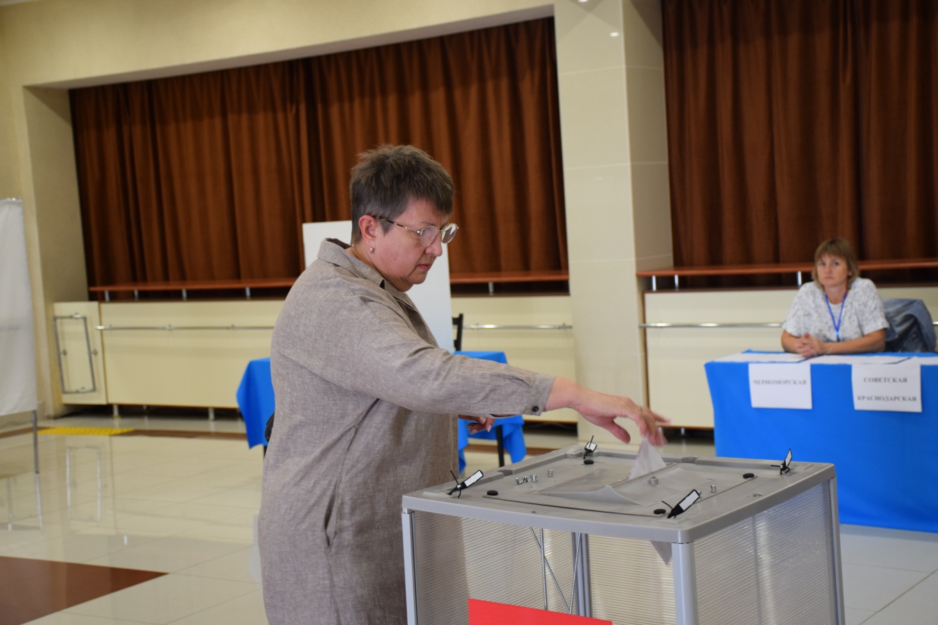 До завершения голосования осталось чуть более 3 часов