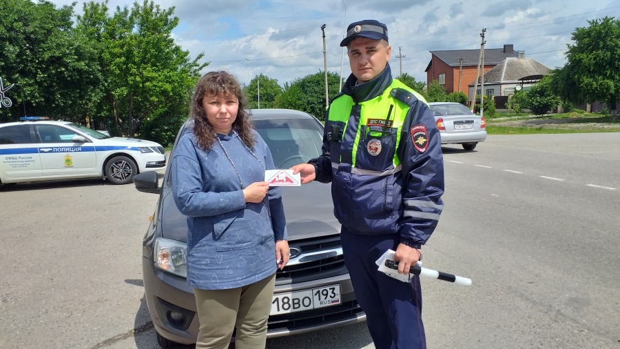 Акцию «Автокресло – это важно!» провели в Каневском районе
