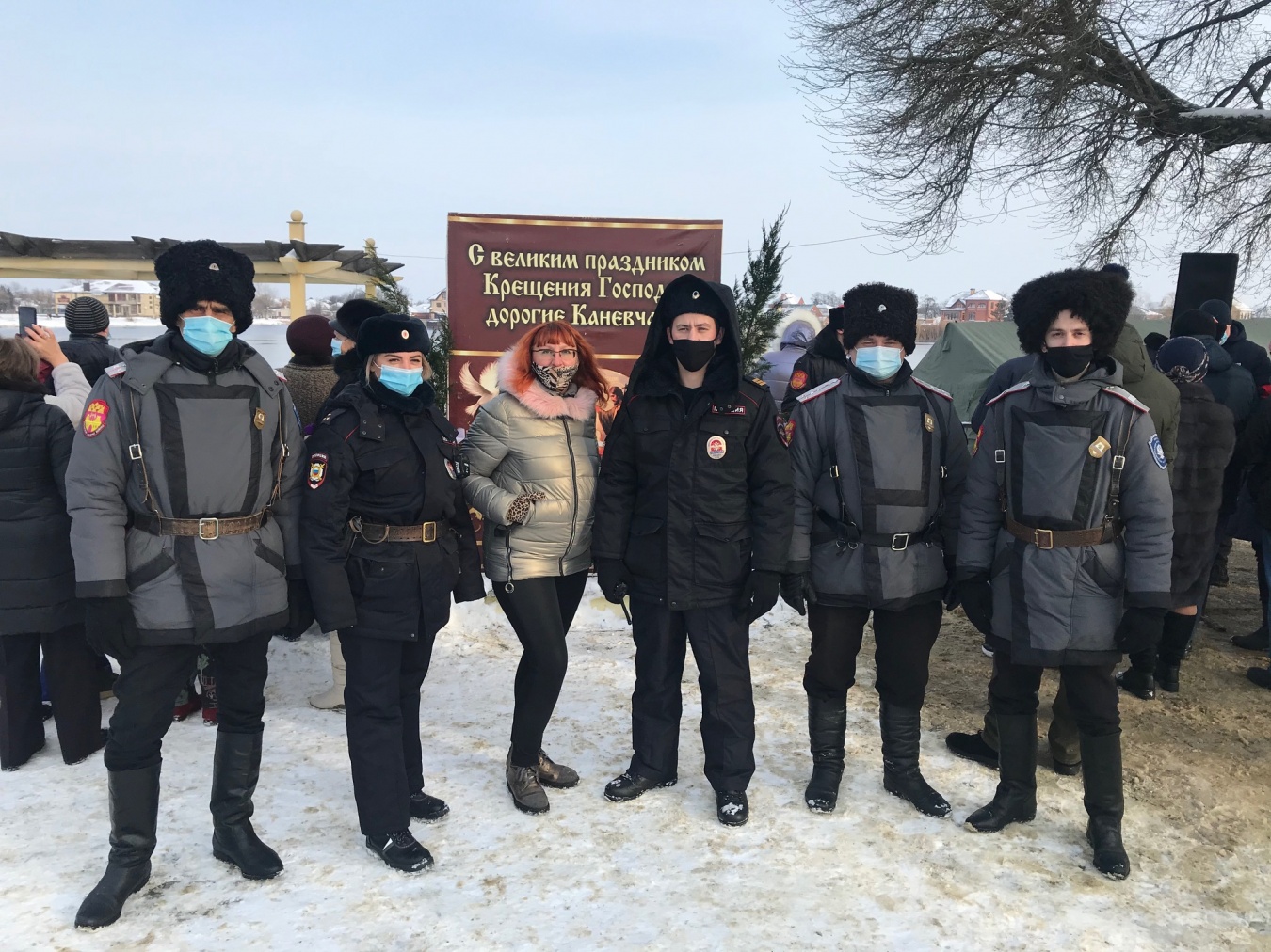 Общественники Каневского района проверили несение службы полицейскими в период празднования Крещения Господня
