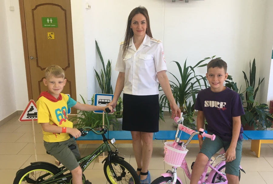 В Каневском реабилитационном центре прошло открытое мероприятие «Приключение светофора»