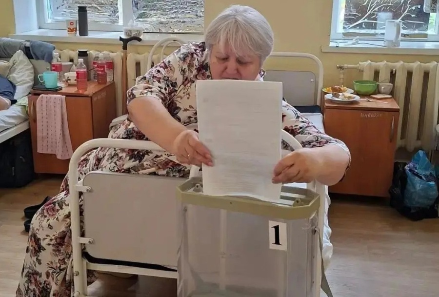 Члены УИК побывали в Каневской ЦРБ
