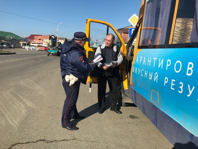 Каневские госавтоинспекторы провели рейды в рамках нацпроекта