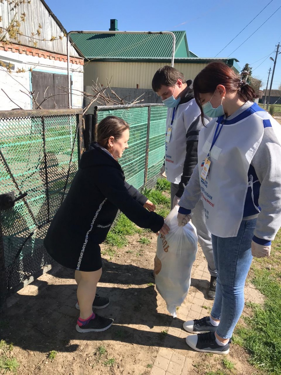 Члены Молодежного Общественного Совета при территориальной избирательной комиссии Каневская присоединились к общему делу в рамках Всероссийской акции «#МыВместе»