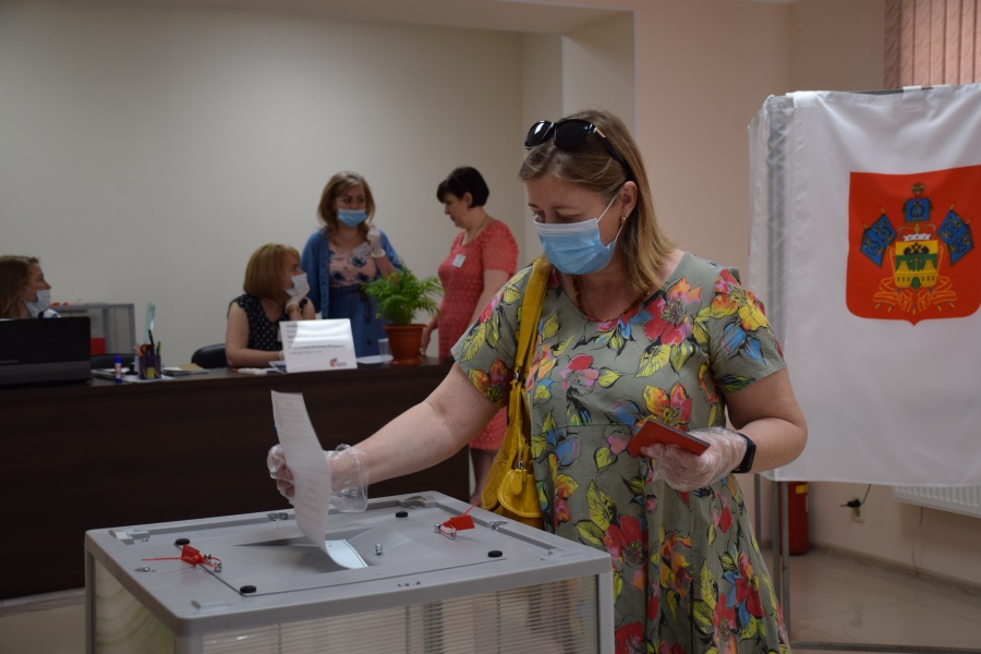 Голосование по внесению поправок в Конституцию РФ в Каневском районе состоялось