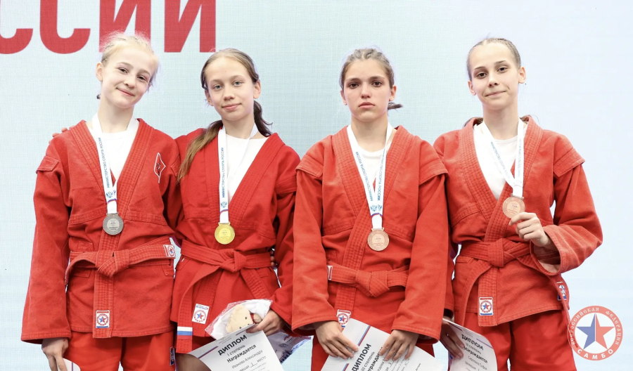 Каневские спортсмены стали победителями и призёрами первенства России по самбо