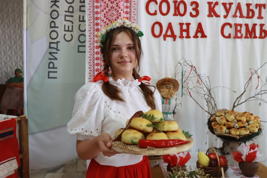 В муниципалитете прошёл фестиваль «Калейдоскоп народов Каневского района»