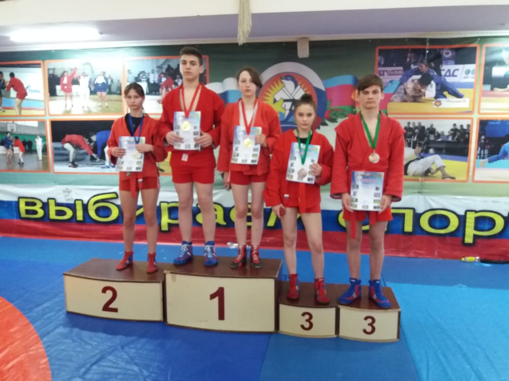 5 призовых мест заняли каневские спортсмены в открытом первенстве по самбо