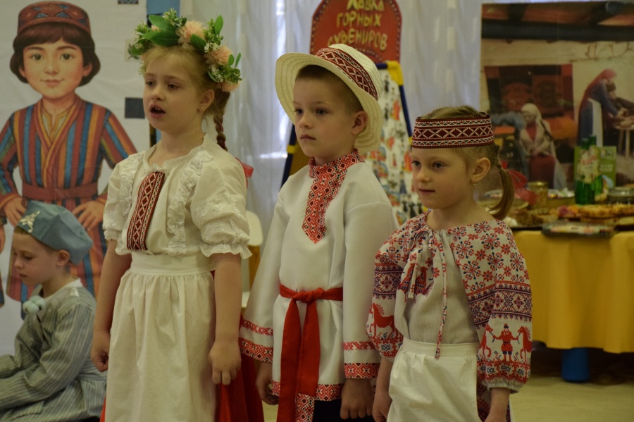 В детском саду «Капитошка» завершился фестиваль «Семья и культурные традиции народов России»