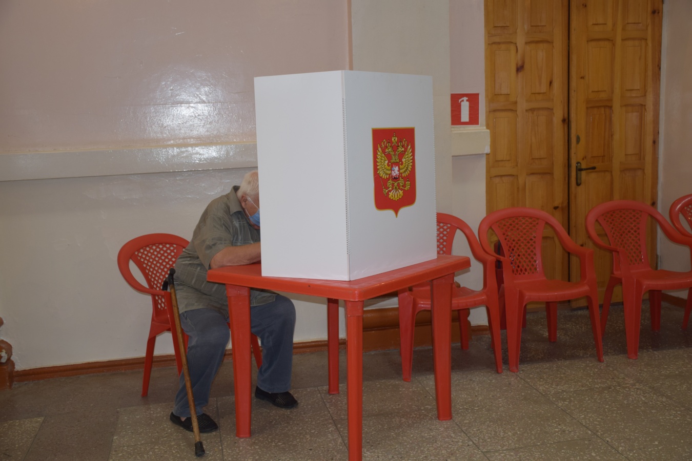 На избирательных участках созданы условия для лиц с ограниченными возможностями здоровья