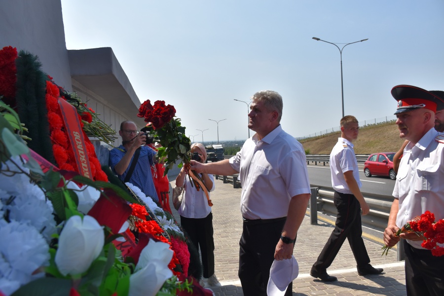 В Кущевском районе почтили память погибших в Великую Отечественную войну казаков