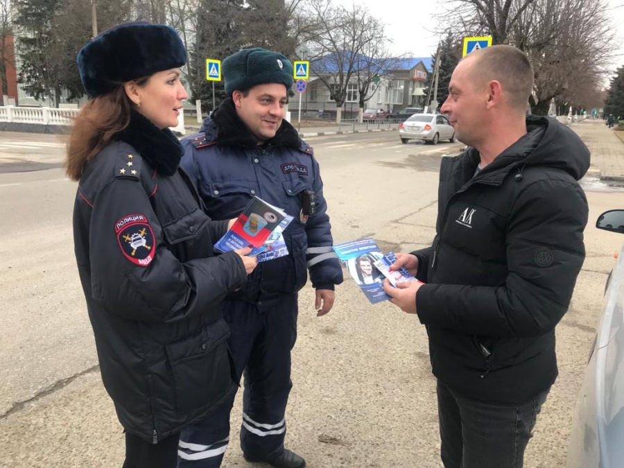 ГАИ предостерегает участников дорожного движения от дачи взяток должностным лицам